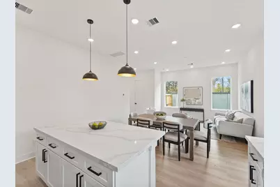 243 Rebecca Street #E, Houston, TX 77022 - Photo 11