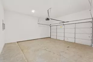 243 Rebecca St, Houston, TX 77022 - Photo 23