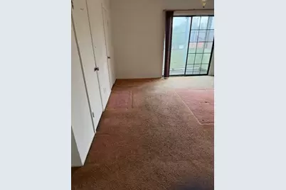 12949 Shannon Hills Drive, Houston, TX 77099 - Photo 11