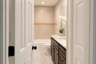11319 Paramount Ln, Houston, TX 77067 - Photo 7