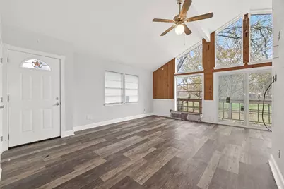710 Pony Lane, Wallis, TX 77485 - Photo 13