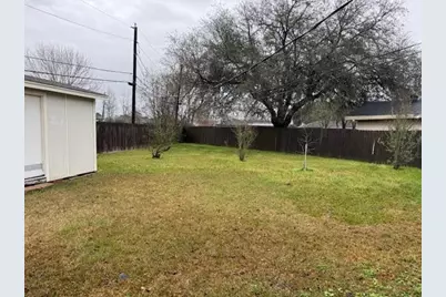 245 N Clover Street, Bridge City, TX 77611 - Photo 23