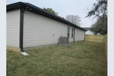 217 Miriam Street, Baytown, TX 77520 - Photo 39