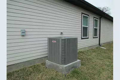 217 Miriam Street, Baytown, TX 77520 - Photo 7