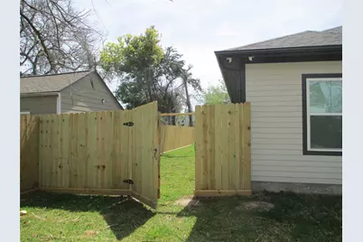 217 Miriam Street, Baytown, TX 77520 - Photo 37