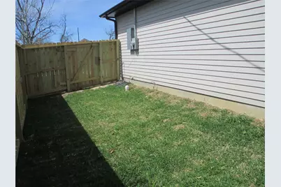 217 Miriam Street, Baytown, TX 77520 - Photo 43