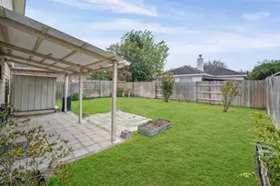 15726 Flagstone Walk Way, Houston, TX 77049 - Photo 29