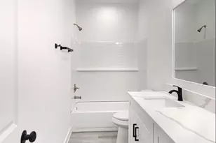 8614 Peachtree St, Houston, TX 77016 - Photo 7