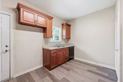 2495 Wilson Street, Beaumont, TX 77703 - Photo 9