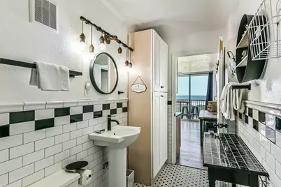 415 E Beach Drive #305, Galveston, TX 77550 - Photo 11