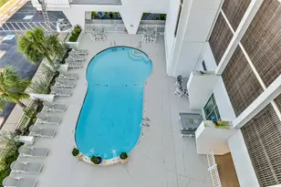 415 E Beach Dr, Galveston, TX 77550 - Photo 21