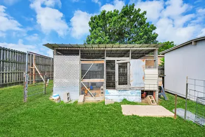 131 Kiowa Court, Rosharon, TX 77583 - Photo 39