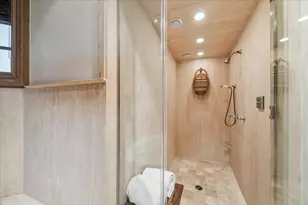 13415 Jibstay Ct, Galveston, TX 77554 - Photo 21