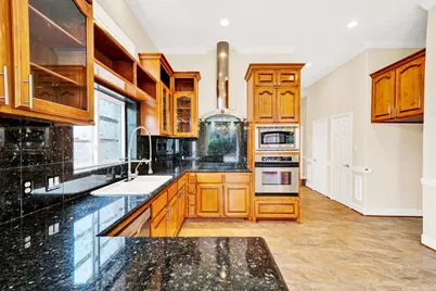 4317 Willowbend Boulevard, Houston, TX 77035 - Photo 13