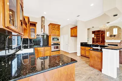 4317 Willowbend Boulevard, Houston, TX 77035 - Photo 15