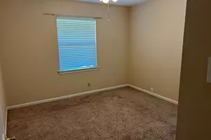 110 S Oleander St, Lake Jackson, TX 77566 - Photo 9