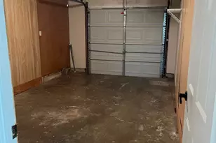 110 S Oleander St, Lake Jackson, TX 77566 - Photo 15