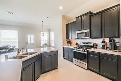 10418 Matterhorn Drive, Rosharon, TX 77583 - Photo 11