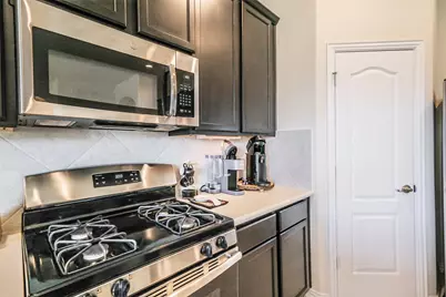 10418 Matterhorn Drive, Rosharon, TX 77583 - Photo 11