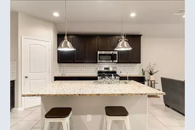 8307 Oakleaf Meadow Court, Rosharon, TX 77583 - Photo 3