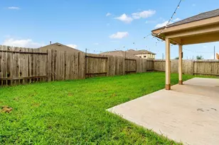 8307 Oakleaf Meadow Ct, Rosharon, TX 77583 - Photo 11