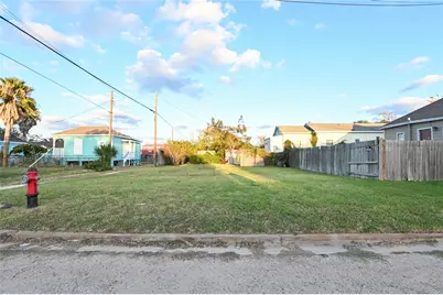 1314 42nd Street, Galveston, TX 77550 - Photo 3