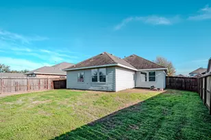 8515 Holly Spring Ln, Baytown, TX 77523 - Photo 27
