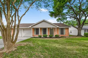 5846 Duxbury St, Houston, TX 77035 - Photo 1