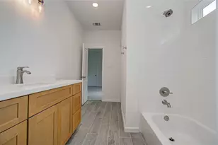 211 19th St, Hempstead, TX 77445 - Photo 17