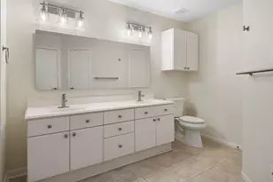 13 E Willowwood Ct, The Woodlands, TX 77381 - Photo 25