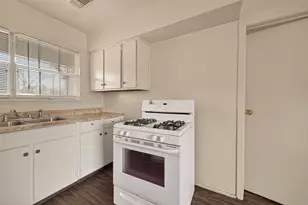 4307 Holloway Dr, Houston, TX 77047 - Photo 13