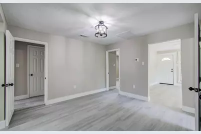 1007 San Jacinto Street, Highlands, TX 77562 - Photo 3