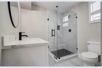 1007 San Jacinto Street, Highlands, TX 77562 - Photo 7