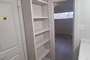 8906 Ilona Ln, Houston, TX 77025 - Photo 7