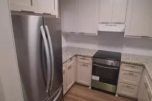 8906 Ilona Ln, Houston, TX 77025 - Photo 3