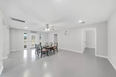 450 N Sunset Boulevard, Holiday Lakes, TX 77515 - Photo 13