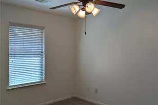 5618 Savannah Woods Ln, Rosharon, TX 77583 - Photo 11