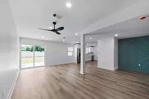 4311 Brookfield Dr, Houston, TX 77045 - Photo 15