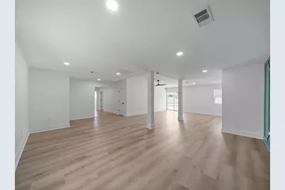 4311 Brookfield Drive, Houston, TX 77045 - Photo 7