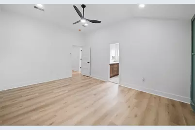 4311 Brookfield Drive, Houston, TX 77045 - Photo 25
