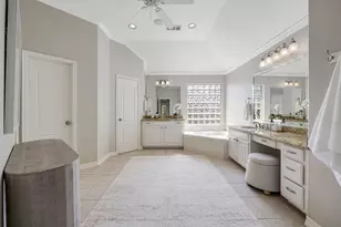 5217 Blossom St, Houston, TX 77007 - Photo 17