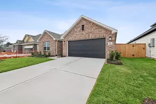 982 Garden Path Dr, Willis, TX 77378 - Photo 11