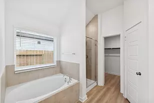 982 Garden Path Dr, Willis, TX 77378 - Photo 33