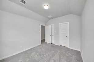 12022 Maple Oak Dr, Houston, TX 77066 - Photo 3