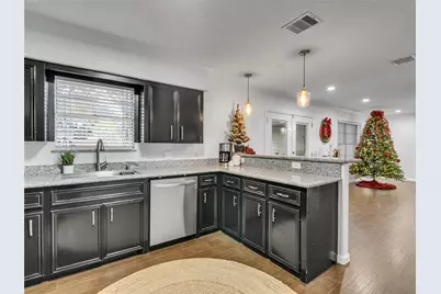 2825 Encino Avenue, Bay City, TX 77414 - Photo 17