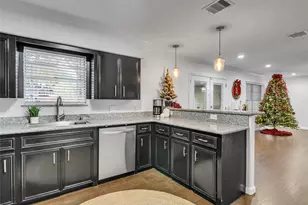 2825 Encino Ave, Bay City, TX 77414 - Photo 17