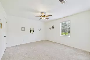 111 Cherrywood Dr, Lake Jackson, TX 77566 - Photo 37