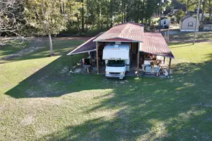 585 County Rd 3796, Cleveland, TX 77328 - Photo 9