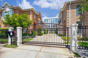 5312 Fayette St, Houston, TX 77056 - Photo 1