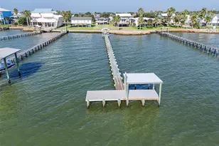 1313 8th St, Dickinson, TX 77539 - Photo 33